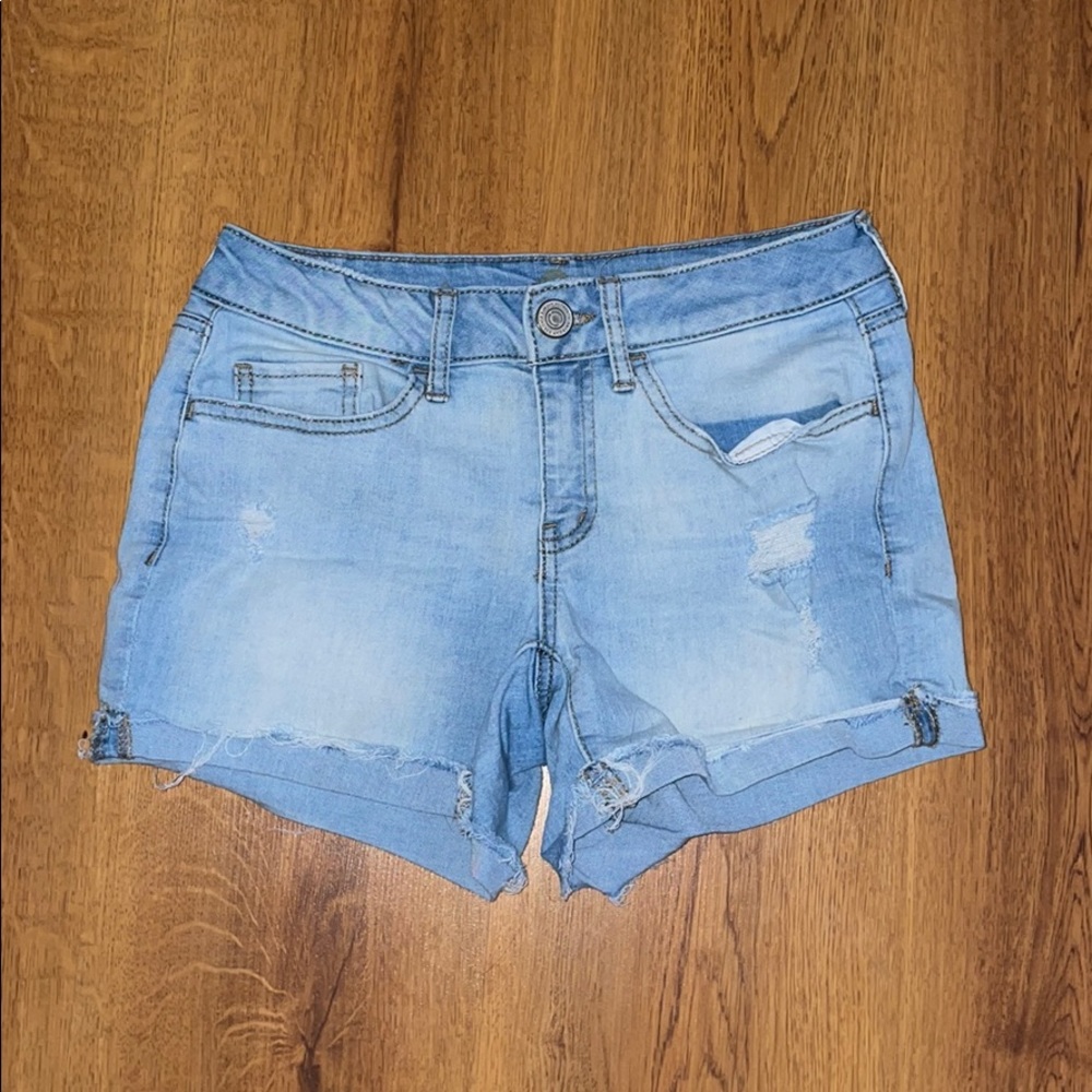 light wash jean shorts